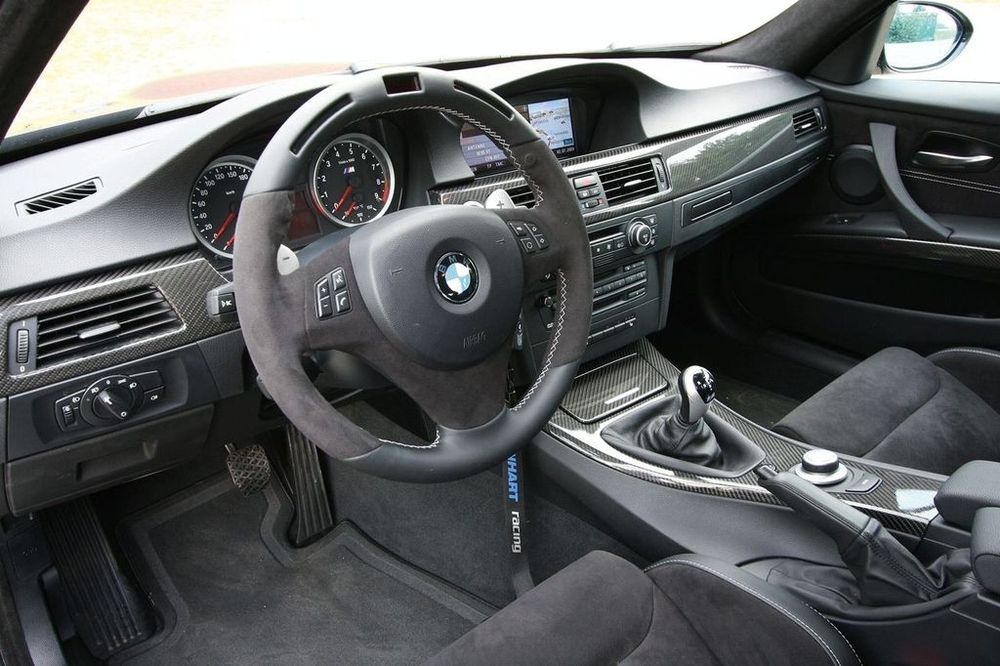 BMW_M3_s_serdtsem_ot_M5_3.jpg
