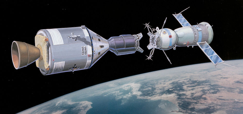 1920px-Apollo-Soyuz-Test-Program-artist-rendering.thumb.jpg.ba601a35472ad784a58c7bd65448ad1e.jpg