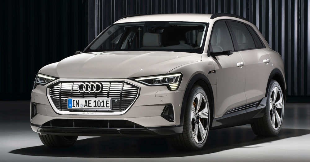 2019-Audi-e-tron-2.jpg