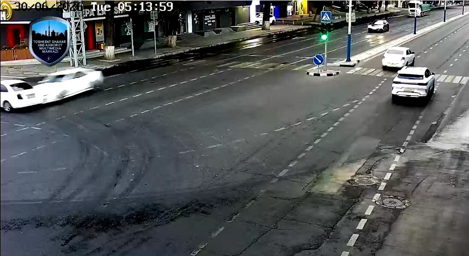 4.JPG.5cab44c8f475a3218180131d41b75278.JPG